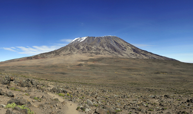 Kilimanjaro é um antigo vulcão e o ponto mais alto da África